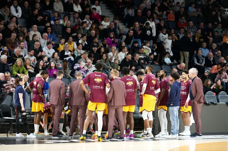 The Final Four Minutes: What Separates Elite Coaches From Everyone Else